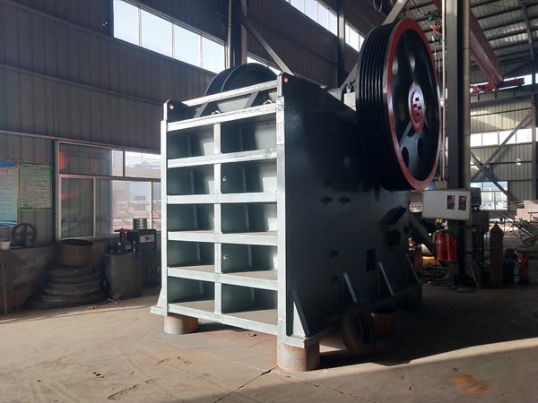 東擊式破碎機(jī)廠家